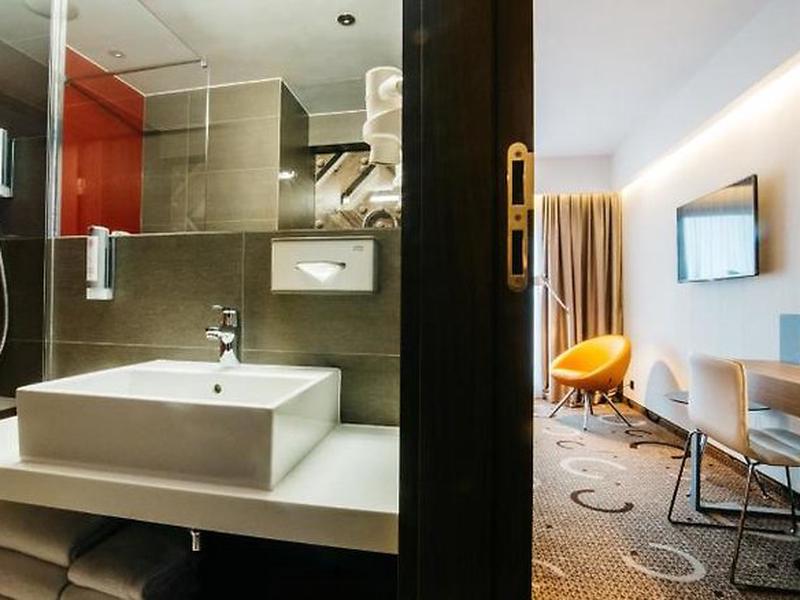 54BF6FFCEA00EDDE2A70C438317F24A3