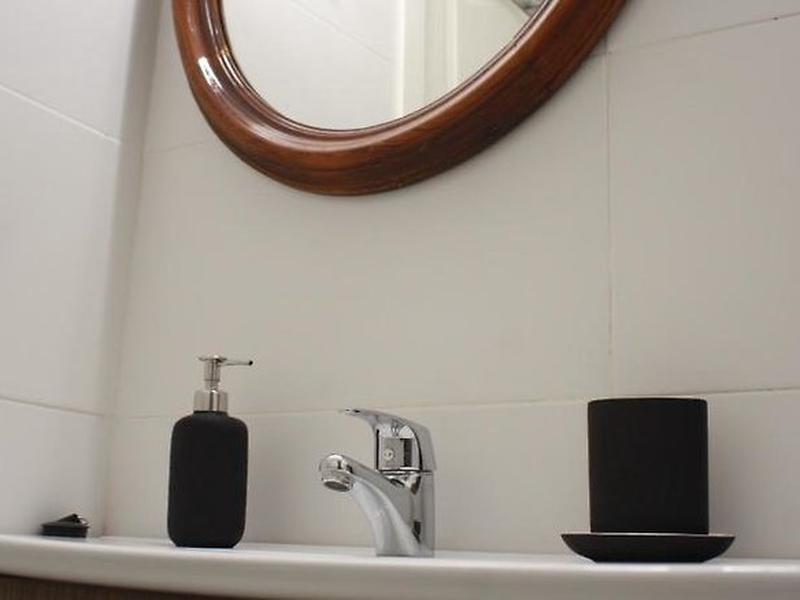 9E6179ED54A9B79338A76502761ADF2E