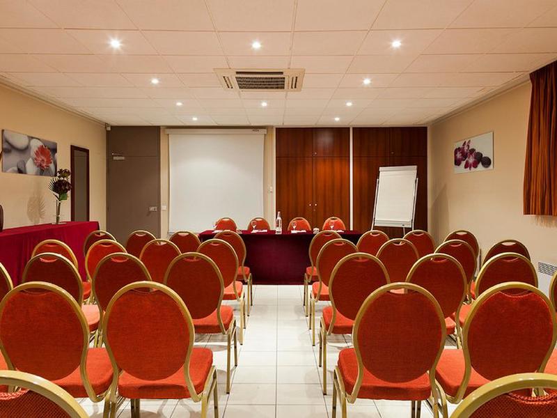 063151CFD2C92E13DB79189298752E52