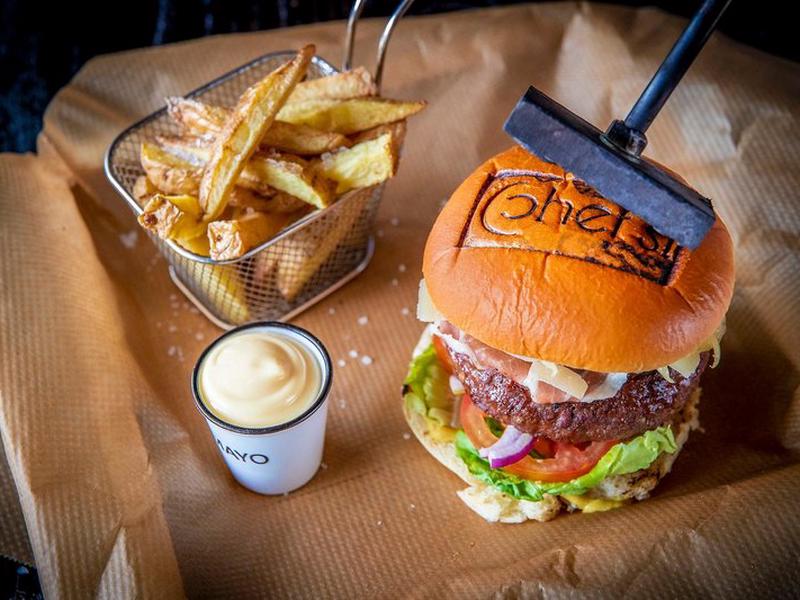 E052F82CEF25562FB324041EA8CABE94