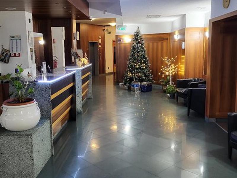 135186106AD698BE5AE4B2DD08095B80