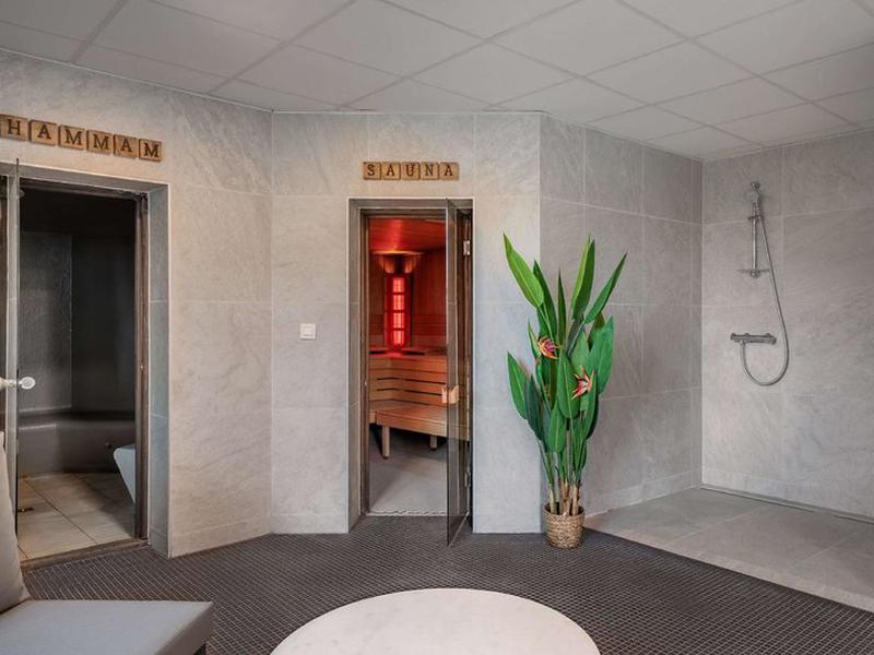 DA904C4D8DDD4C98DD47C6046B39DAA7