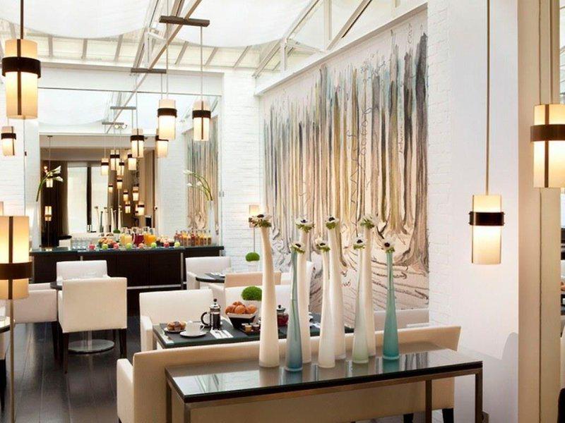 C46EF8280669C9FD17427D190466B663