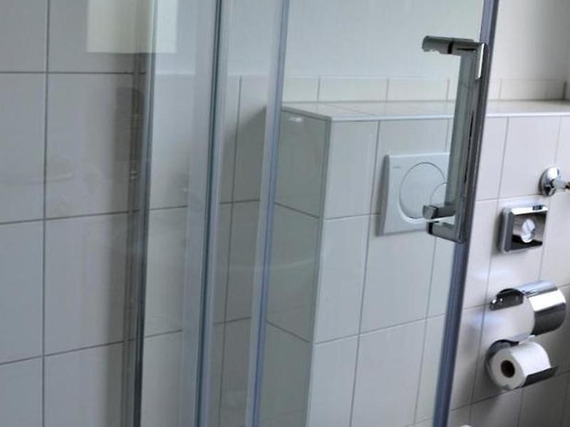 F1B111D4130EC80F325E5DBFBD9BE63E