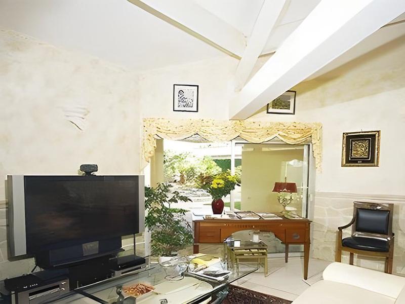 460F9A26EC27AB9509062C983A8544B7