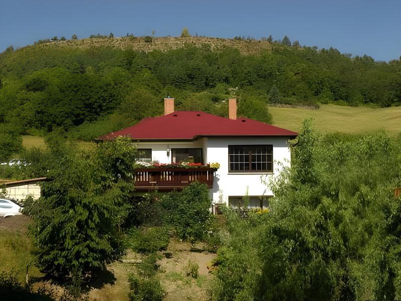 EF36782DCEF705D67F0104CEB7AF7EAC