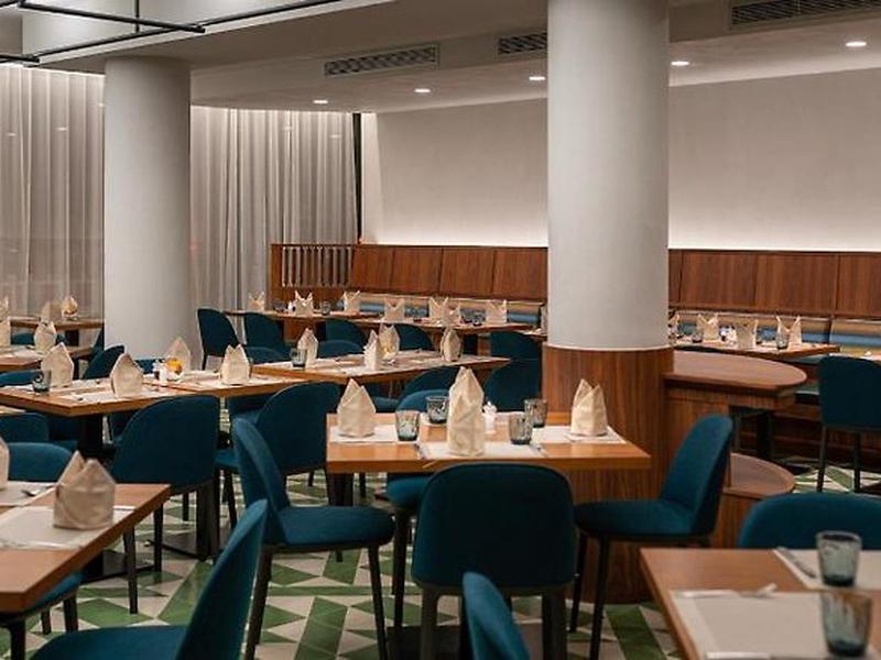 655AEEE2DD2DD66436276272C095B113