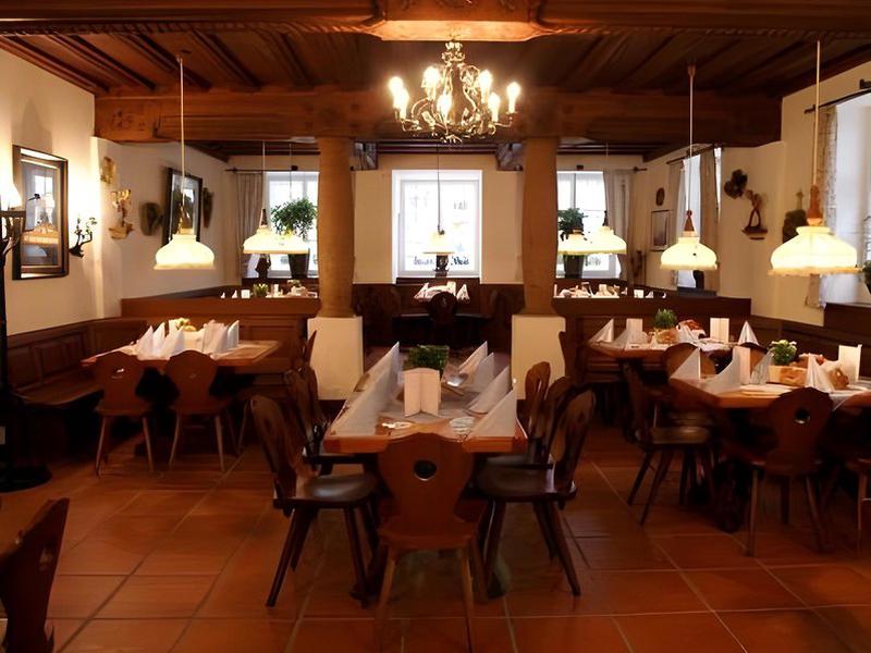 905E2A7EADBE0CE7F77EB5A7FAD83A93