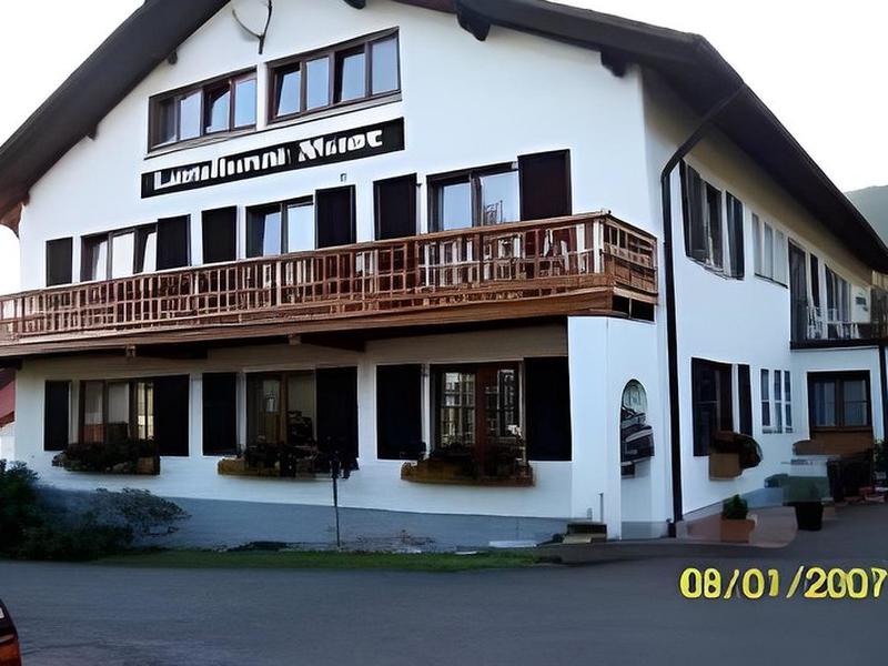 D1BE1479CFF711529C3626FDE18C32E8