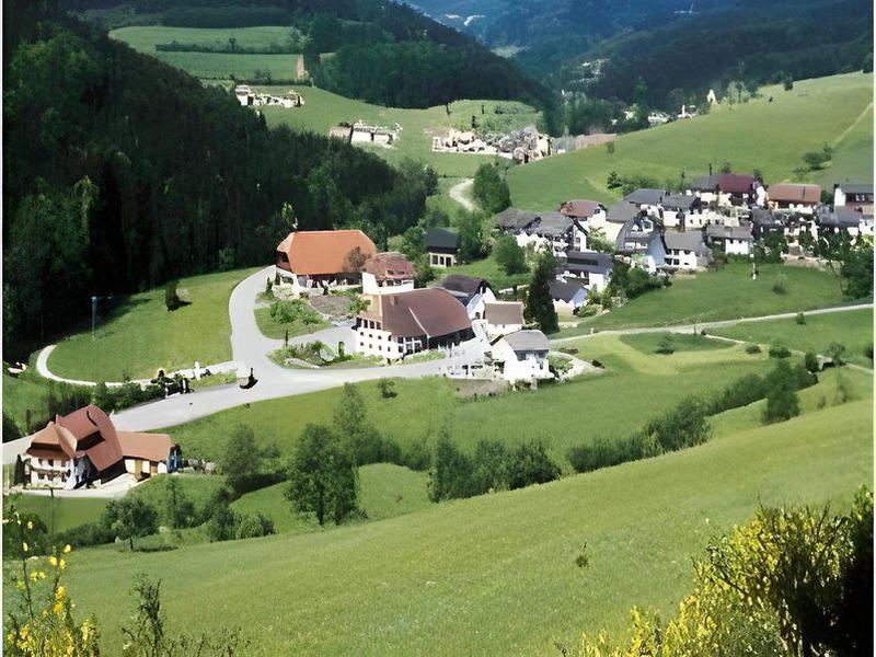 A77273BCA63A6CDC1DBB148B2C913038