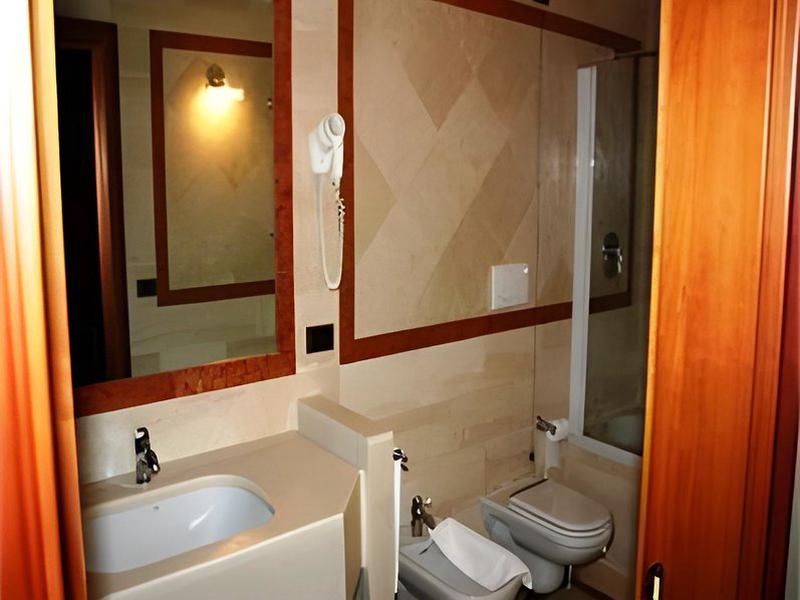 65D2764F9C87B001CAAB2E6247C1A7B2