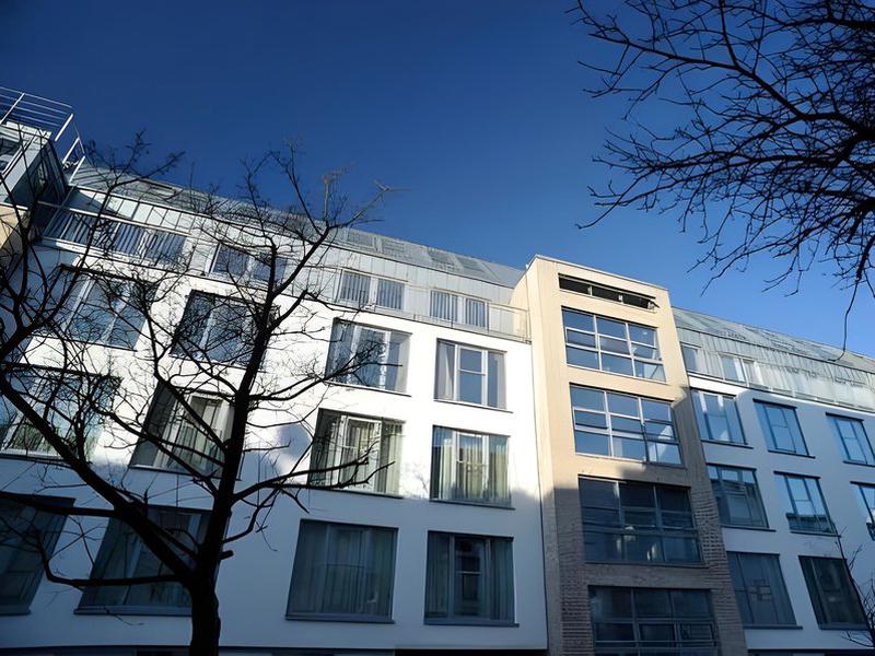 8AA4547C898B4A68FFBB9A8BAC55E065