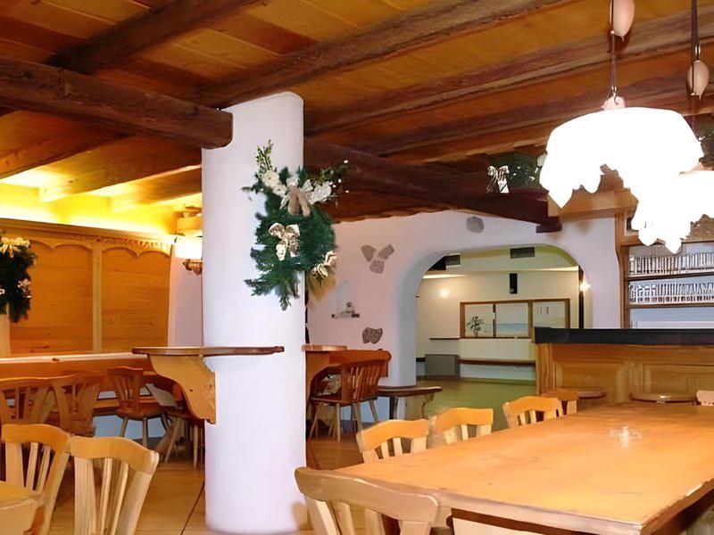 65C0FE691BAC38B1F266A2CE4557D981