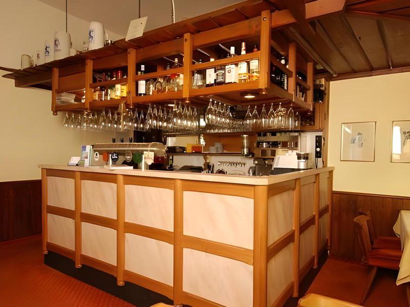 06FC28CB6B1795ABB8D83635573464B5