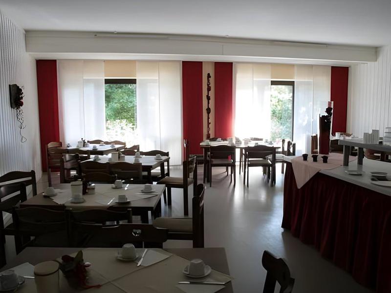 F1140EFAE2B14E56FD8CC314398B31C1