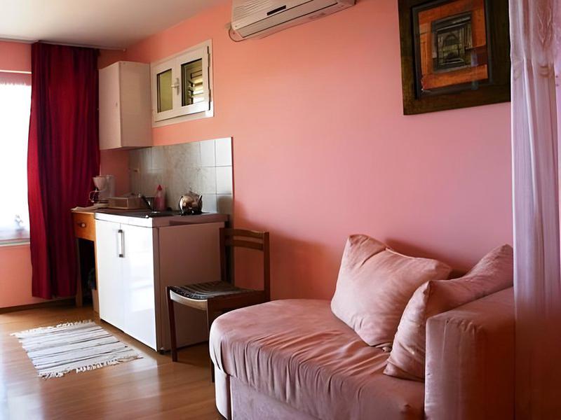 5E24E8C7AA99CAE7EED425D686232876