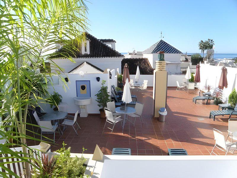 2F80D9D1C090A21030FEF5F383B2CF6B