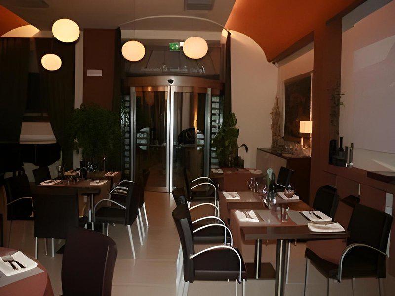 6817FACC5048C9A432A994BBAE6D4589