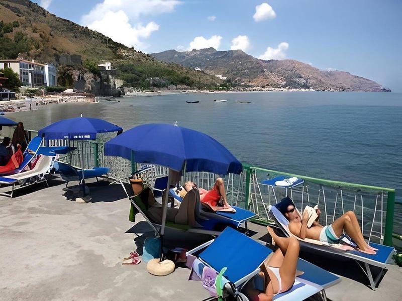 72F5991AA27B35A6427E34D6A6CAC9FD