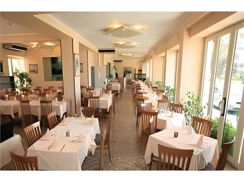 9B7AAE8B834EAB1AA1F87542950FD617