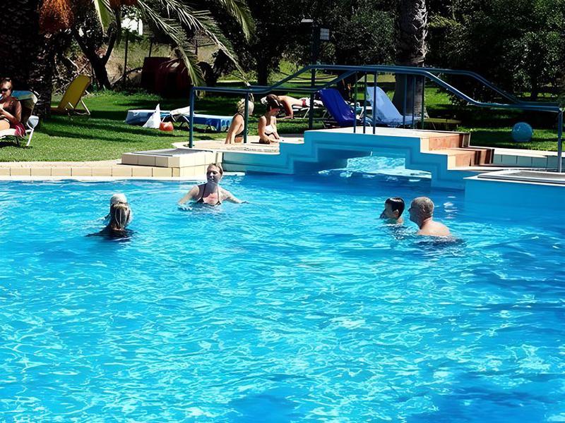 E8911835543675D6785B5D0B6221235D