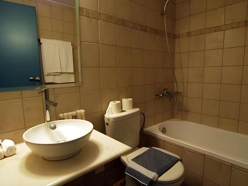 A0C2D02E4EE6D648AA35BBAF41CA90D2