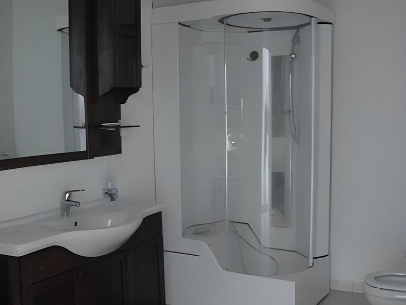 DD08E53180EA33C1EBAB6E81063198DE