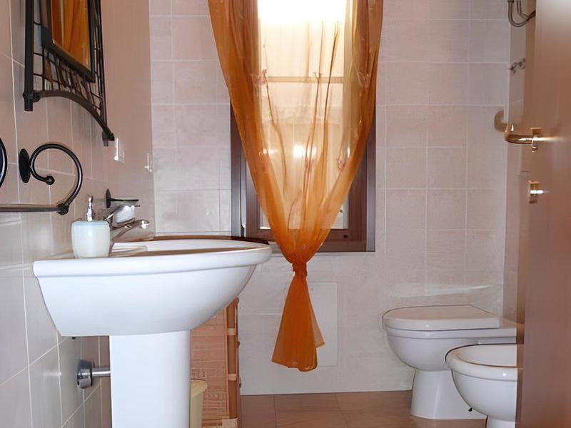 6D482B335E5791B2E2C3DBC42FD4262E