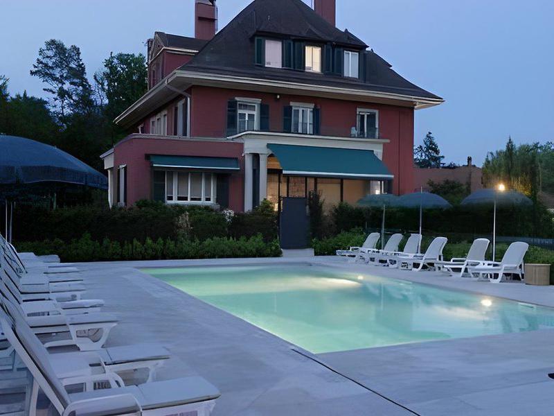 DD8175DFB39621D64B255C27E5C97F40