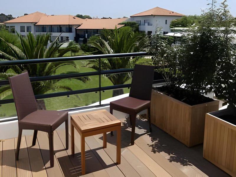 999036EF1897E60B4EB124E7994D0FF5