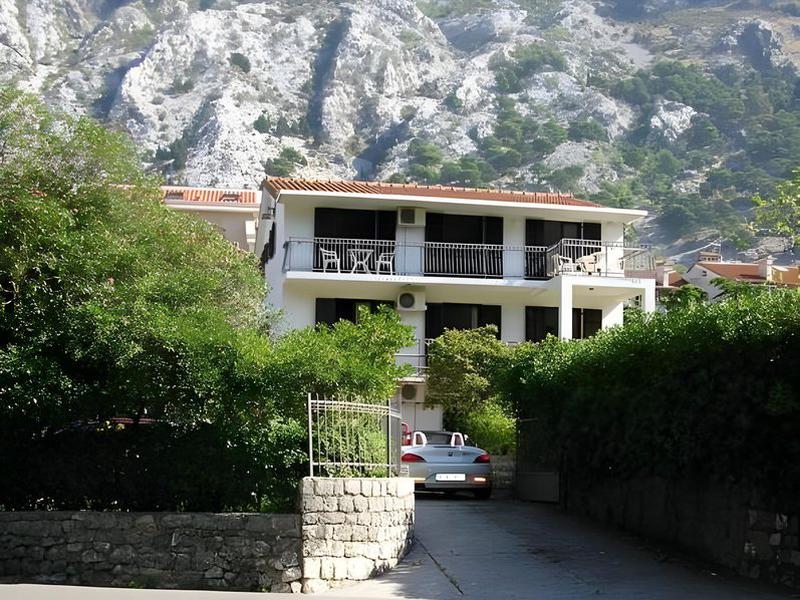 DABE1460EF535AA5CA3C2D641A093652