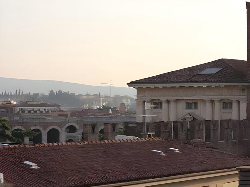 70C16E7512947778A5D959CD4C828146