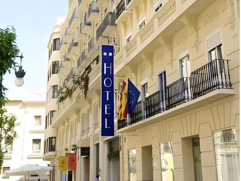 57B920FFD9B8F0036CA75C9F23F68C12