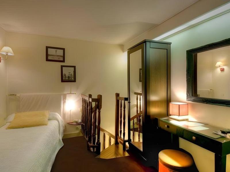 2A30533EE576FFC5798BD3E0441C6A14