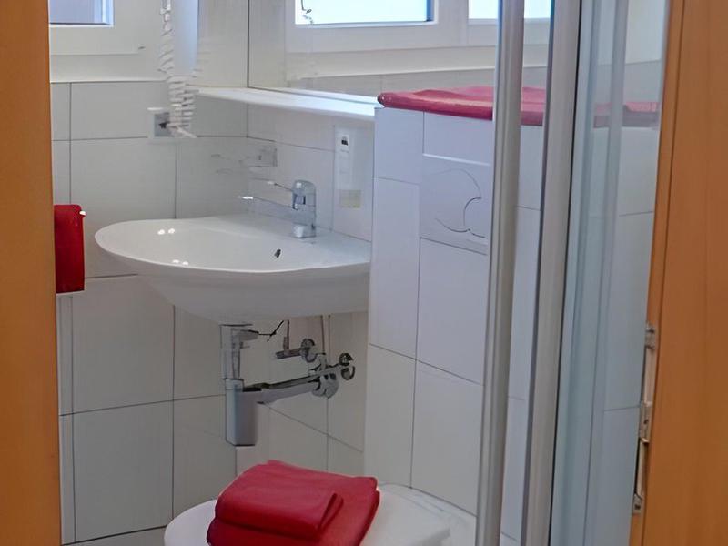 9A22DFEA1339098410CF96A58F053BCF