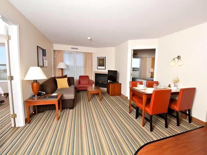 F1C82625A7A9365BD146F736FAB6C39F