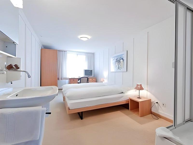 7C7BD64137E4AF2F16472F14AF57138F