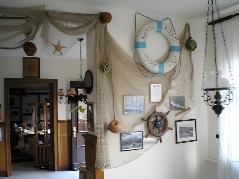 AA238AEF179E3D984E53B04F1580F5BF