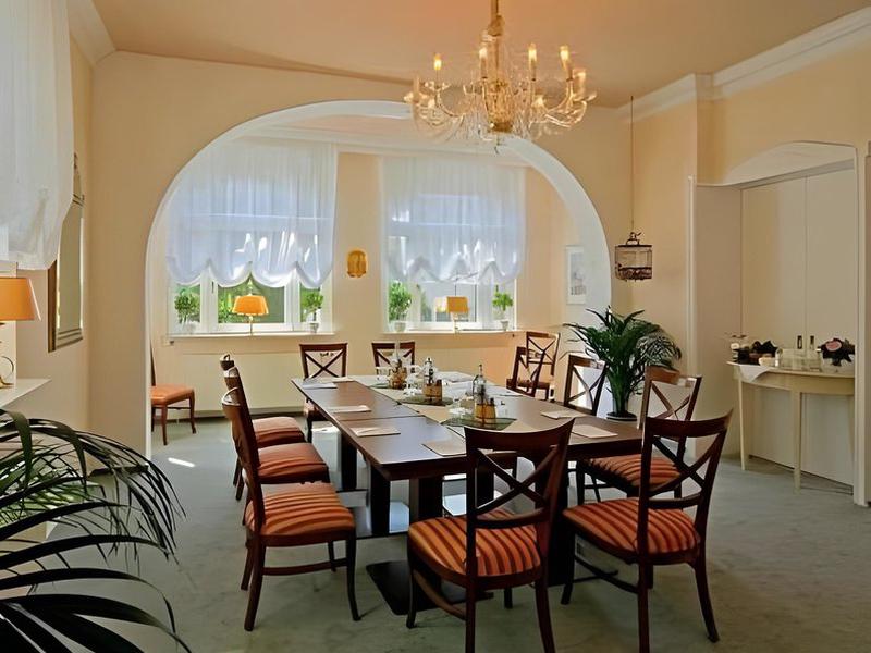 B7323F711E2619A6FAF7B4C20ABF9FD7