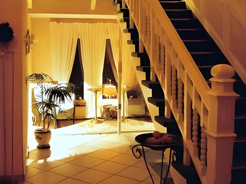 EDE26C7BA01FDA73B44A3409B8C1EB77