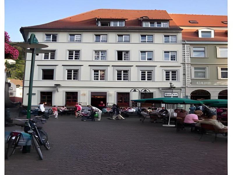 2EF8A541A9885991AA40B653B445F6E8