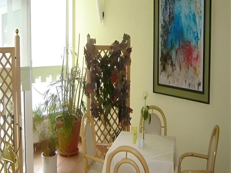 AF3A720289FF962A0739FFD3E7D8FD2A