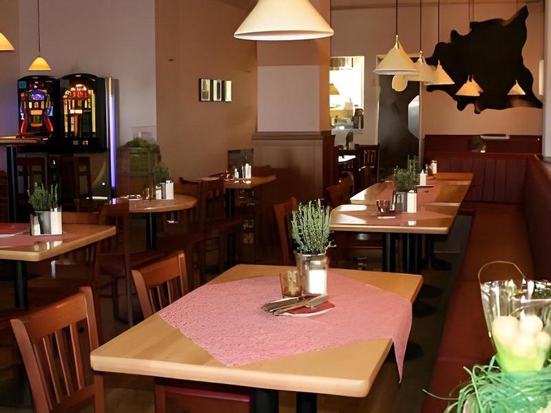 DEF92A24A74C07B77B8F8855D514B623