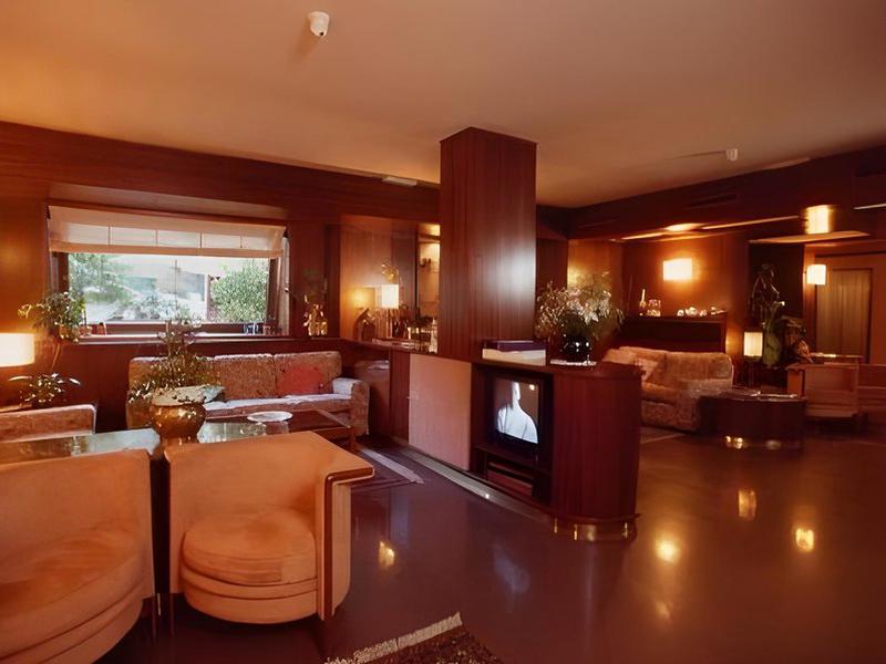 F39D12C95F22DC385564F894DF8A0784