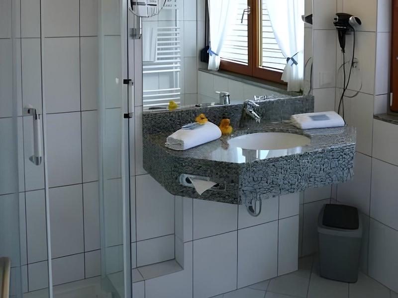 69D34F9D189E6BC53537B0D180917B6B