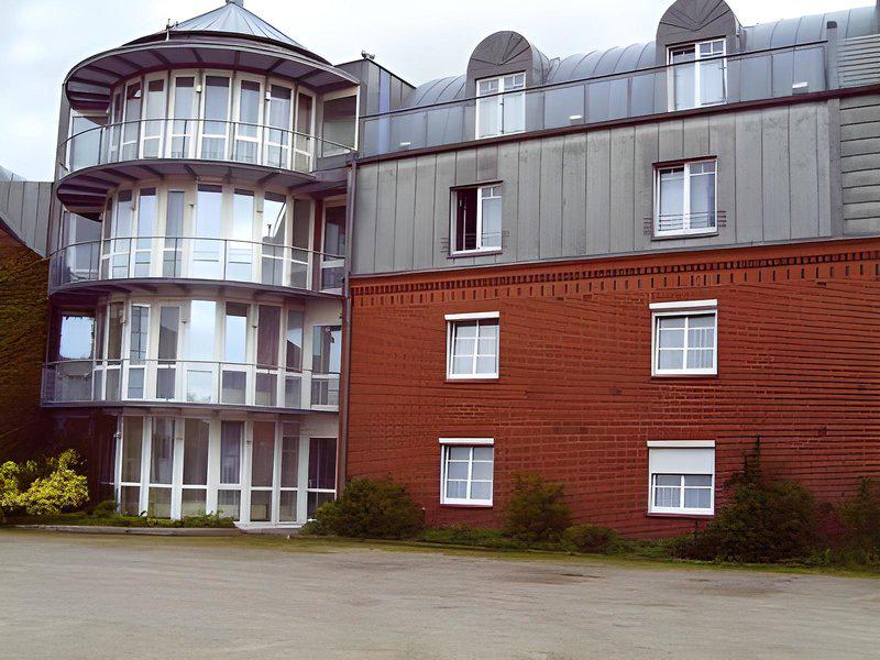 279B9A8D425177D4359EC12BDE3EB97C