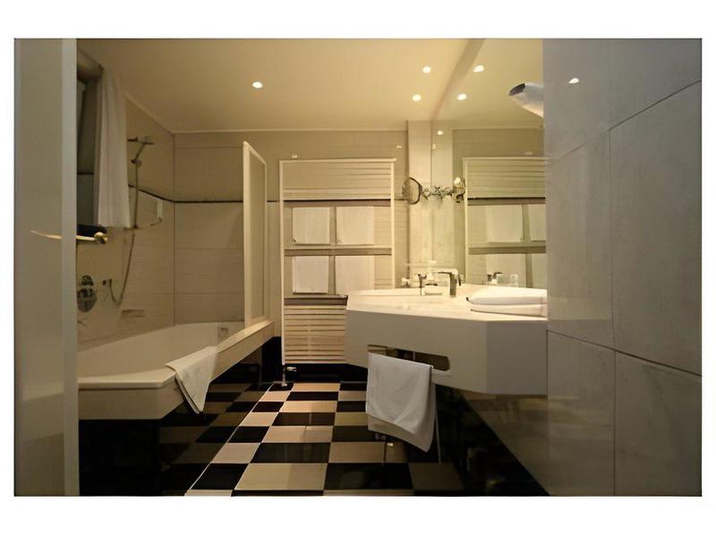 A8CDE4A243CFEC36B635945CAFDA06EA