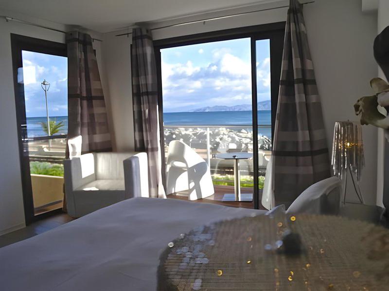 16BAFF2FFB0957FE2972E6510DAC7ABF