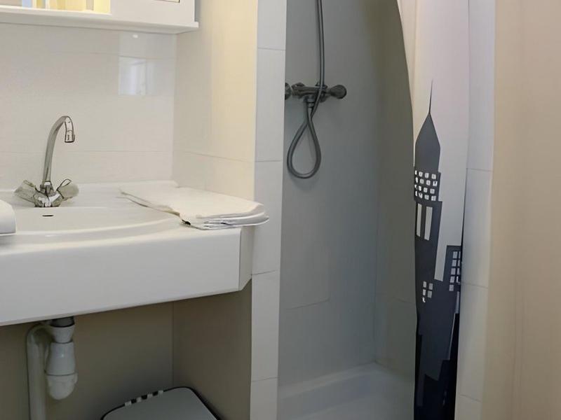 52D13B2C488BA052D7E661A38A969796