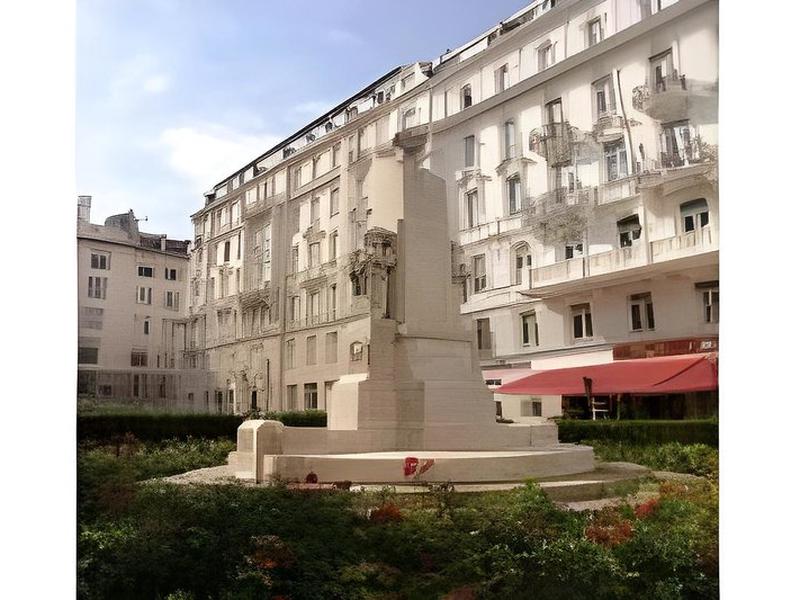 0AE62E3B8FE6E9E861B624D613420D65